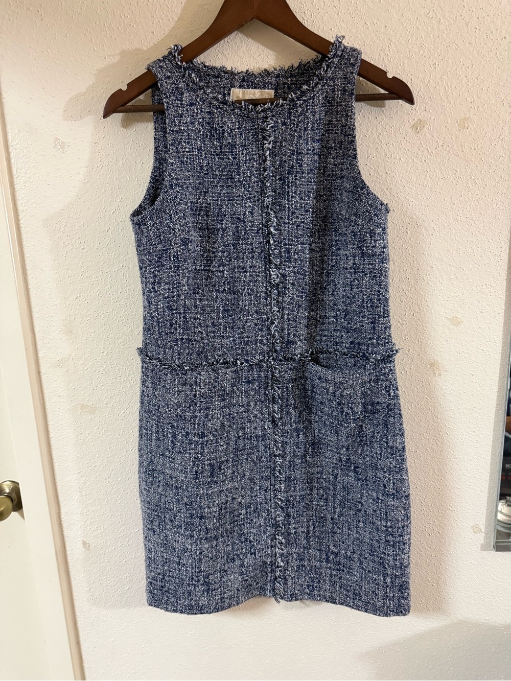 Michael Kors navy blue tweed fringe shift dress SZ 2 sleeveless front slit pocke